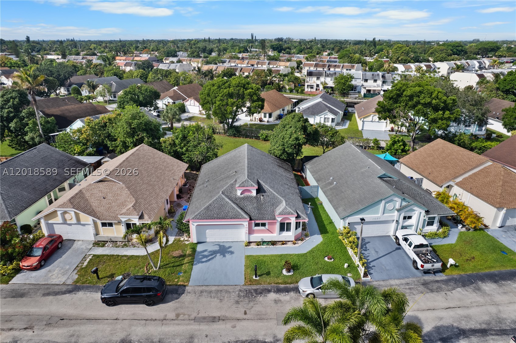 1035 W Jasmine Ln, North Lauderdale FL 33068