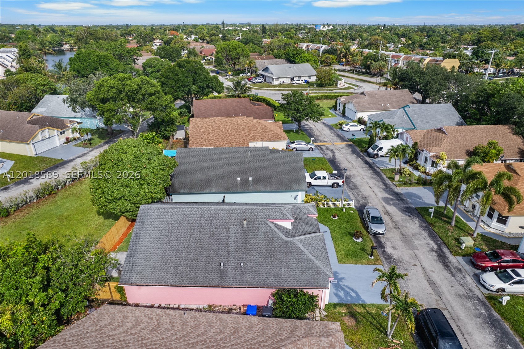 1035 W Jasmine Ln, North Lauderdale FL 33068