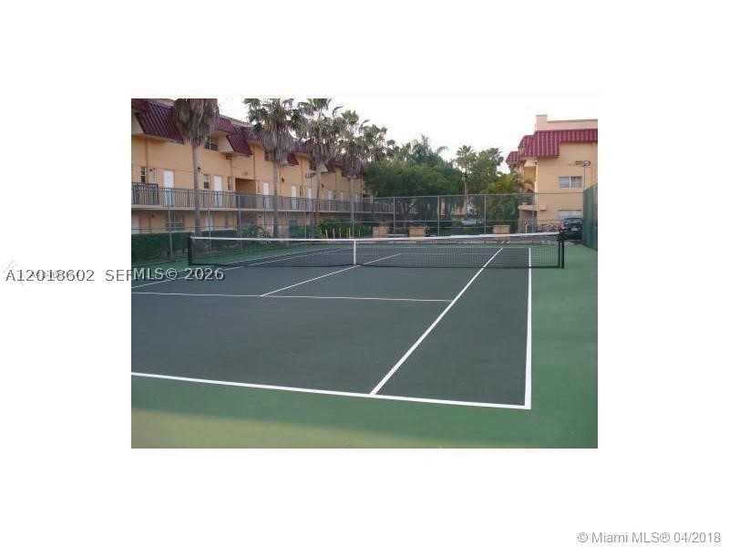 6713 N Kendall Dr #611, Pinecrest FL 33156