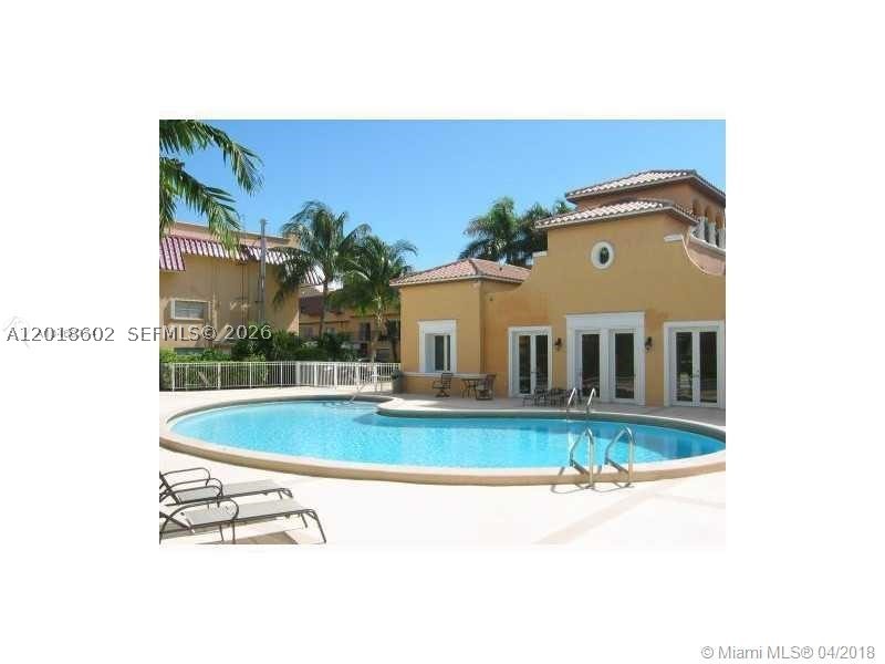 6713 N Kendall Dr #611, Pinecrest FL 33156