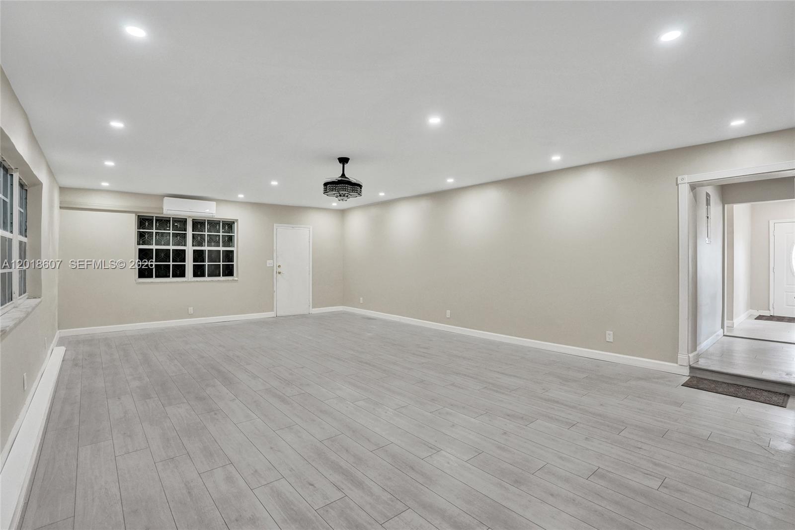 3401 NW 7th St, Lauderhill FL 33311