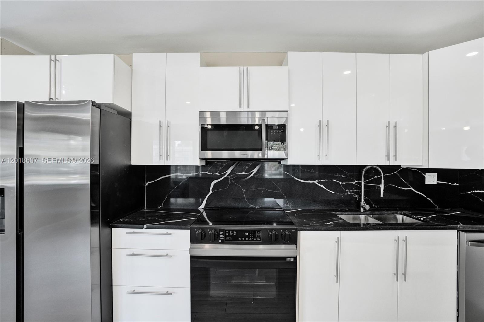 3401 NW 7th St, Lauderhill FL 33311