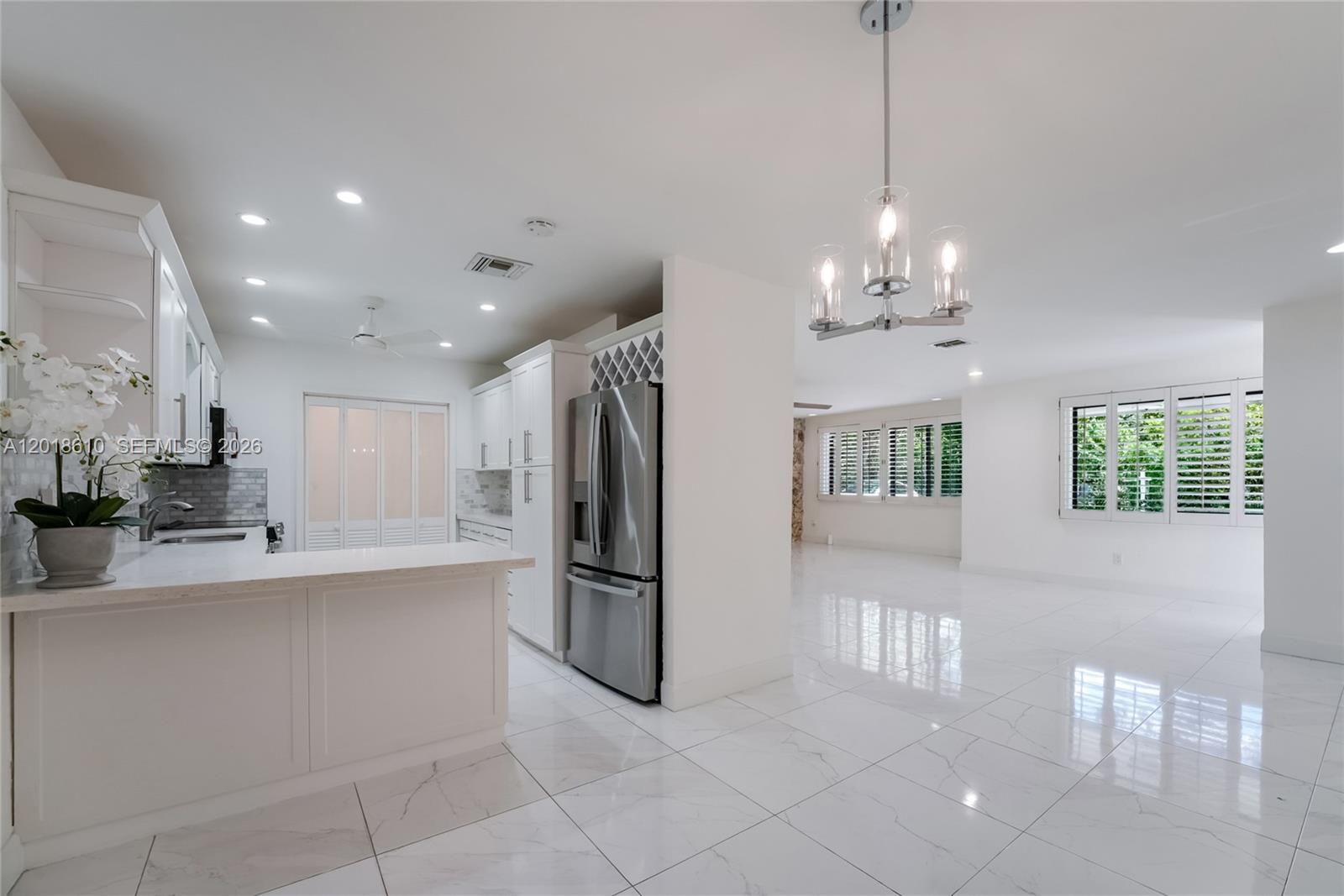 7220 SW 69th Ct, Miami FL 33143