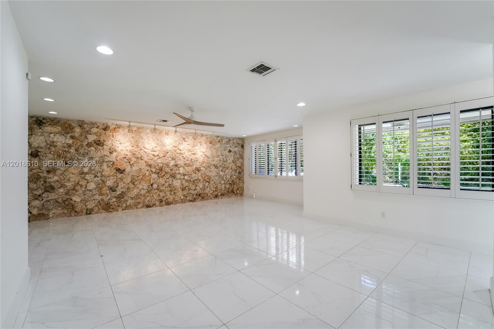 7220 SW 69th Ct, Miami FL 33143