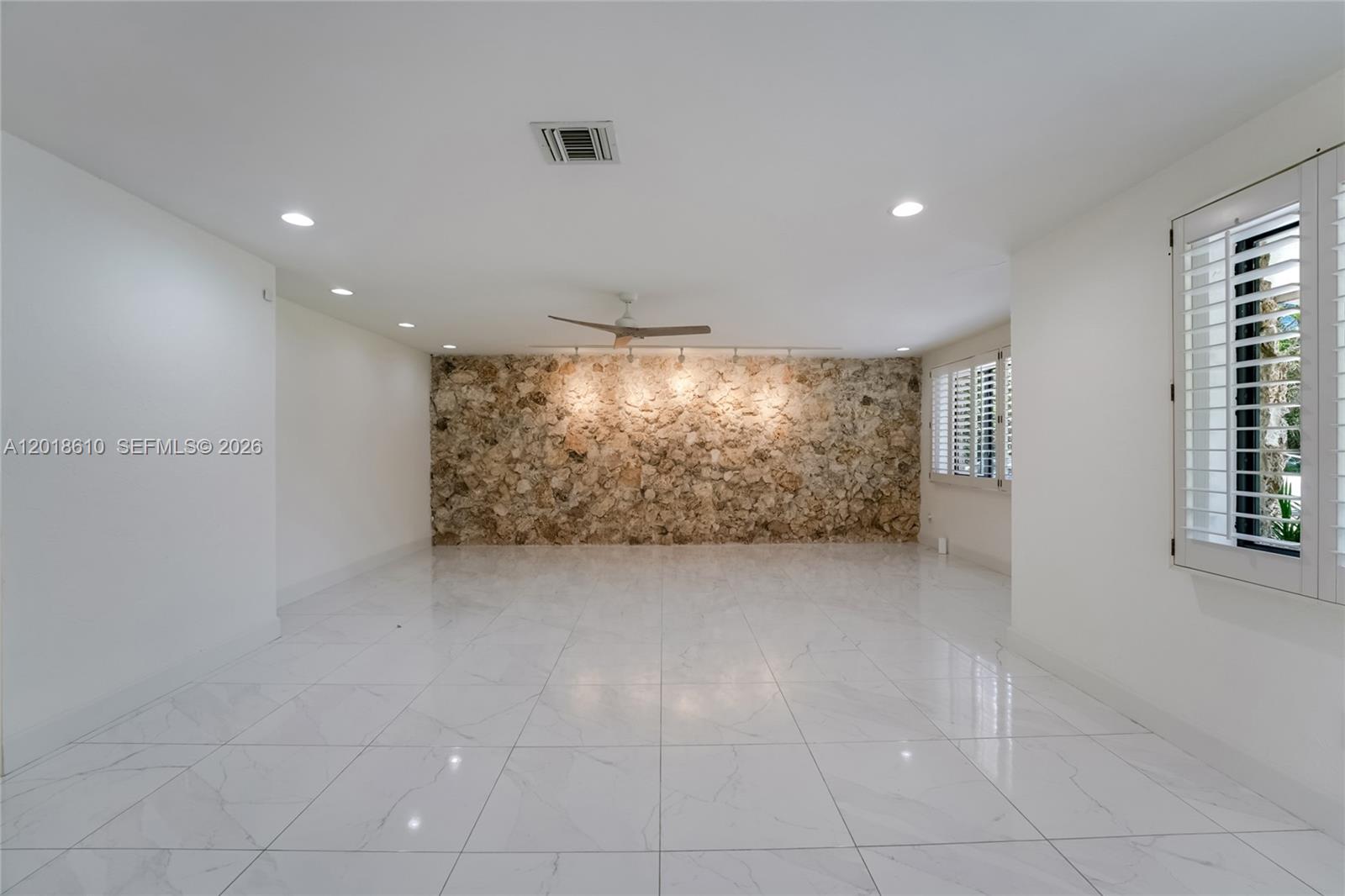 7220 SW 69th Ct, Miami FL 33143