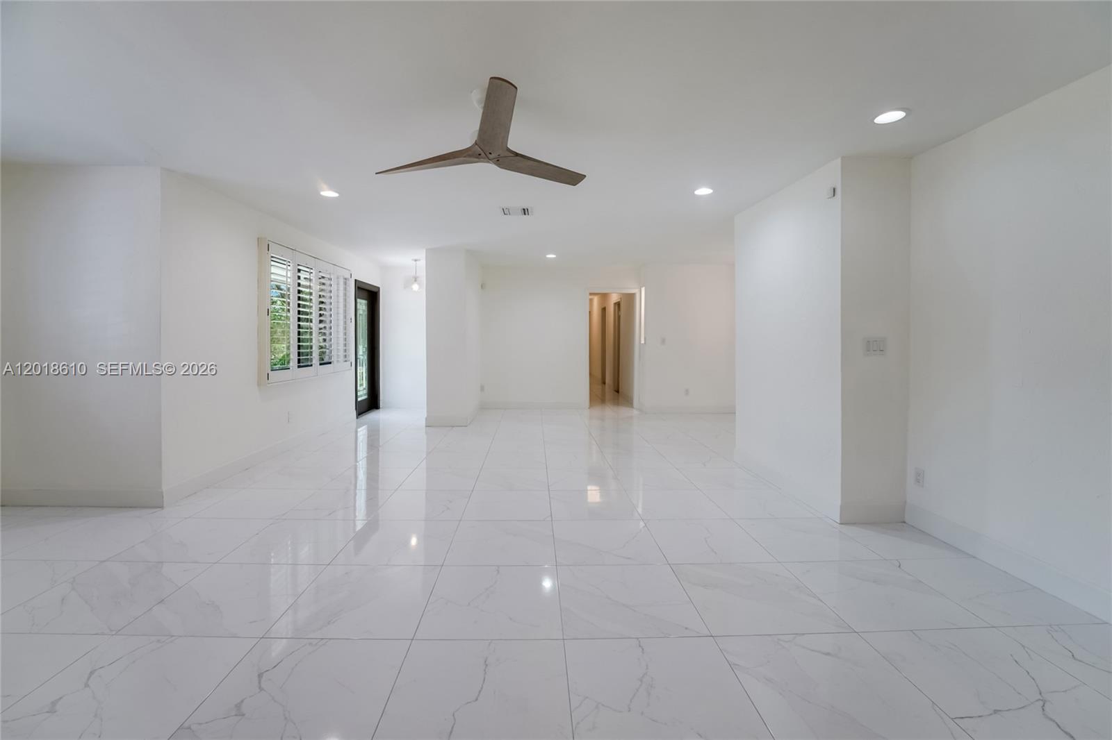 7220 SW 69th Ct, Miami FL 33143