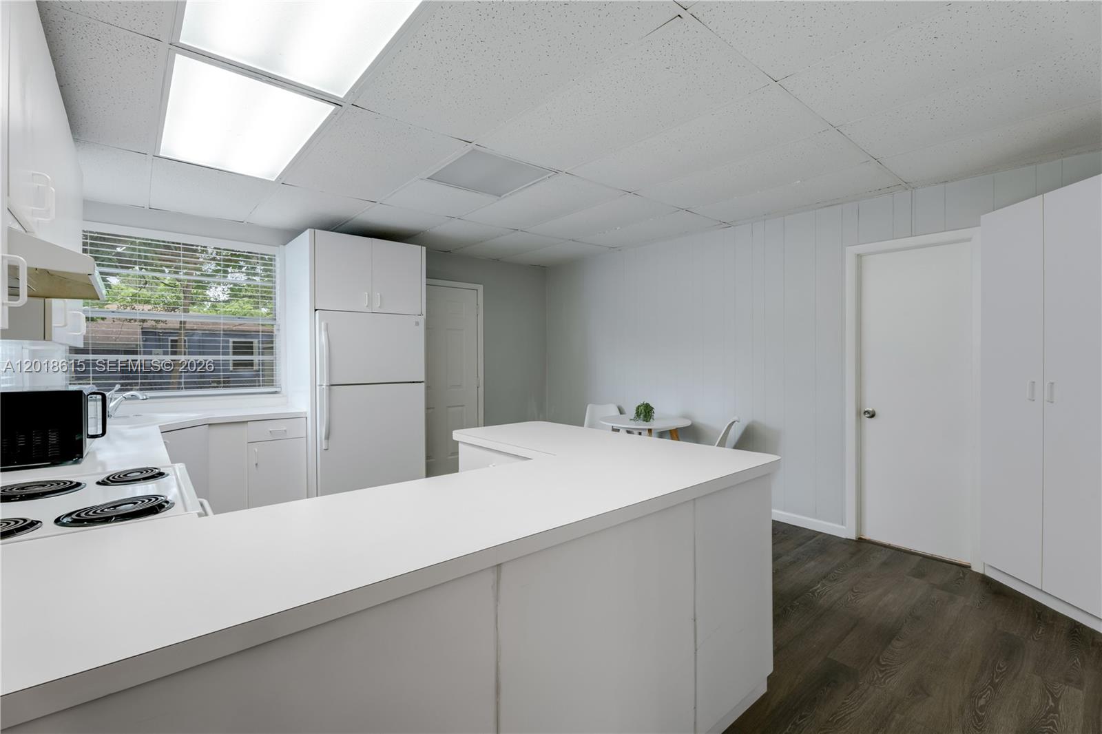 6531 SW 57th Pl, South Miami FL 33143