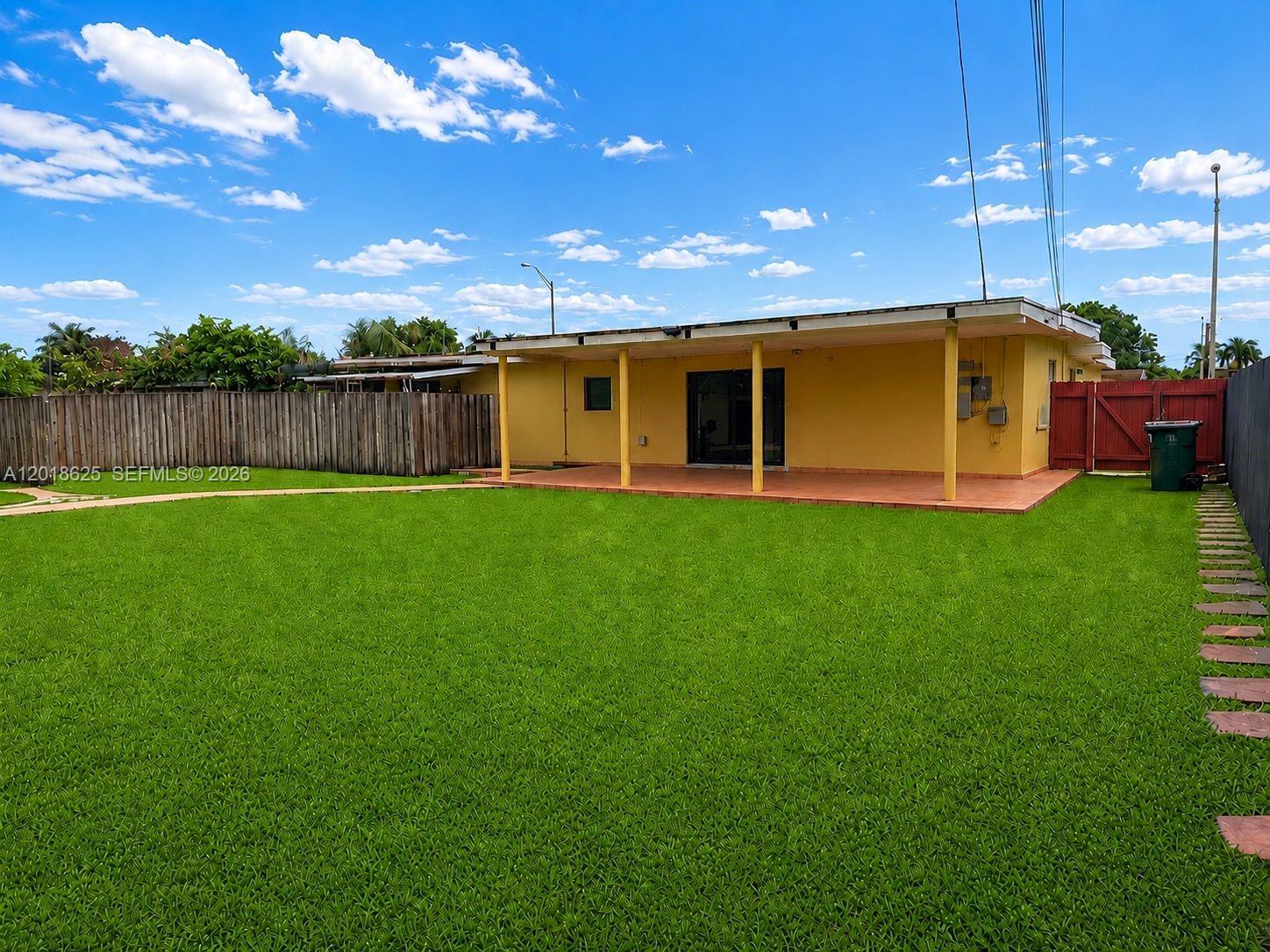 765 W 70th Pl #765, Hialeah FL 33014