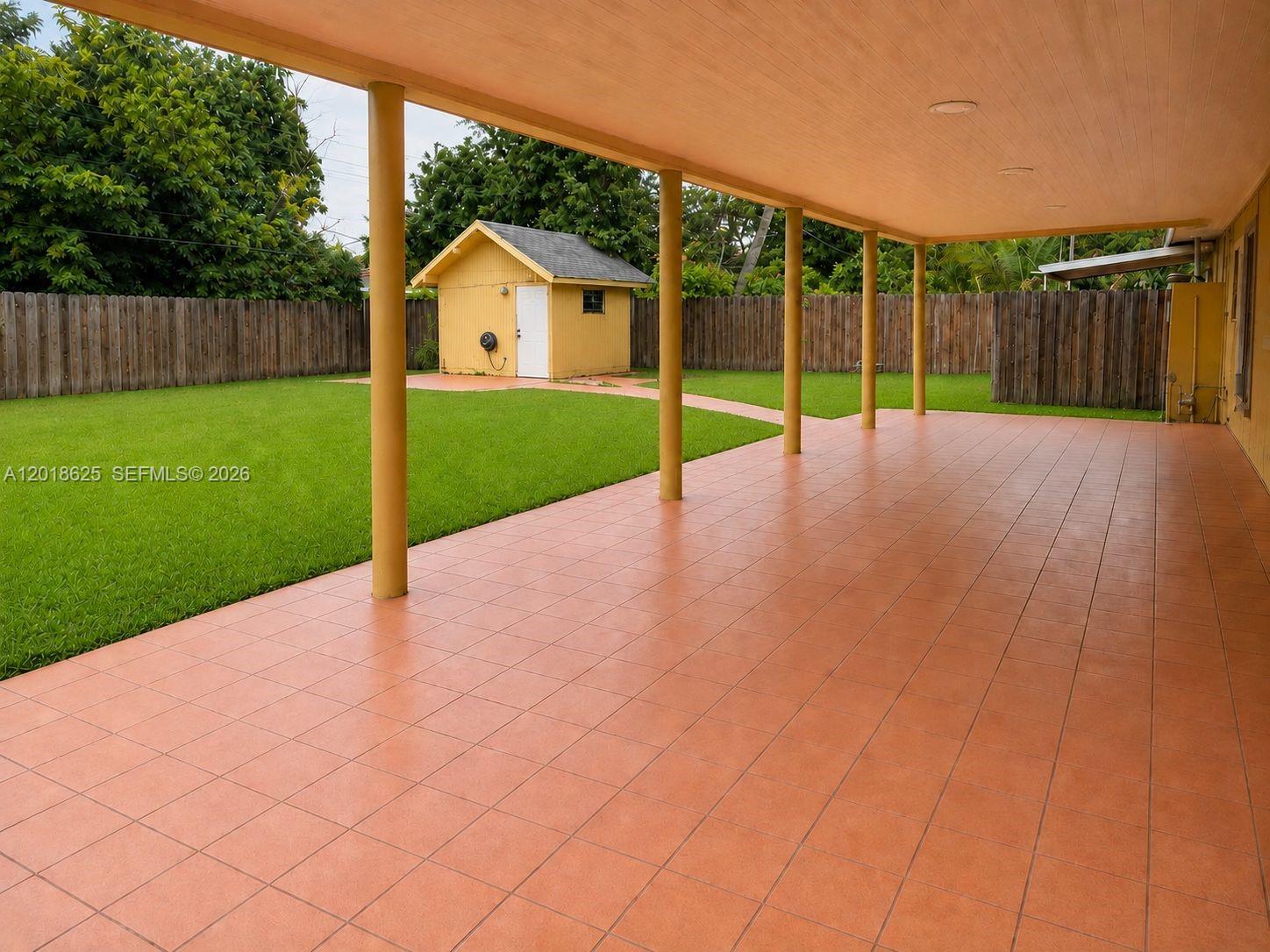 765 W 70th Pl #765, Hialeah FL 33014