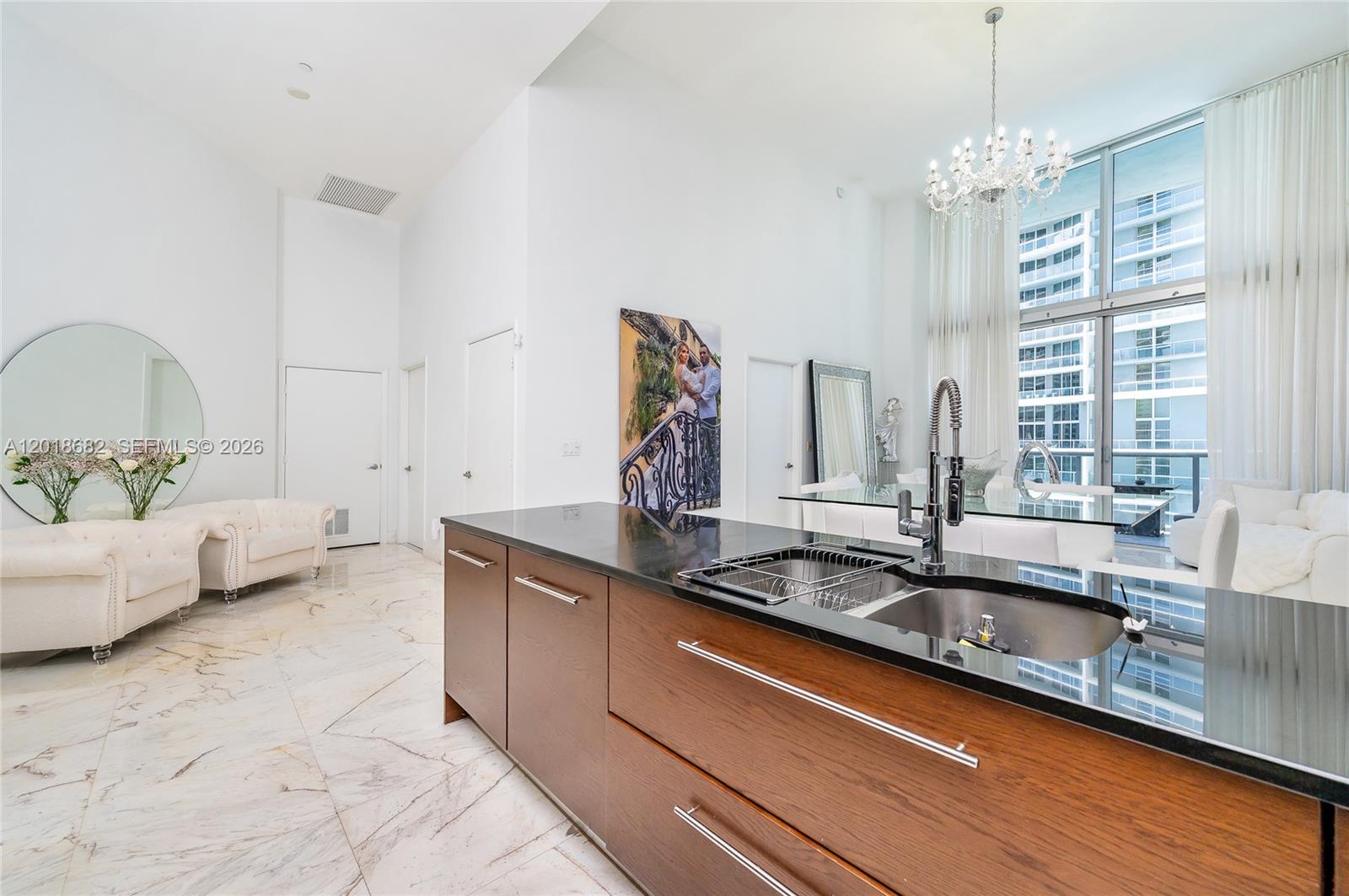 475 Brickell Ave #2209, Miami FL 33131