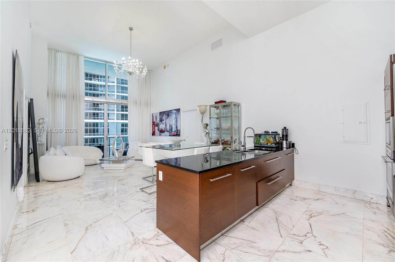 475 Brickell Ave #2209, Miami FL 33131
