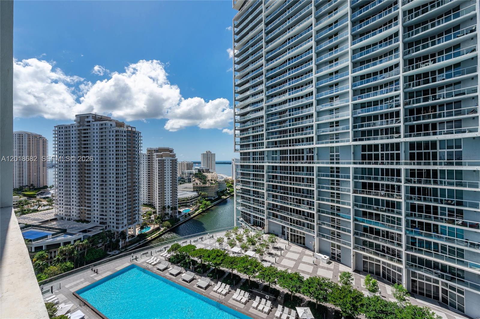 475 Brickell Ave #2209, Miami FL 33131
