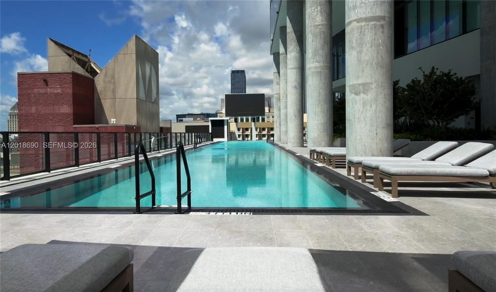 398 NE 5th St #1407, Miami FL 33132
