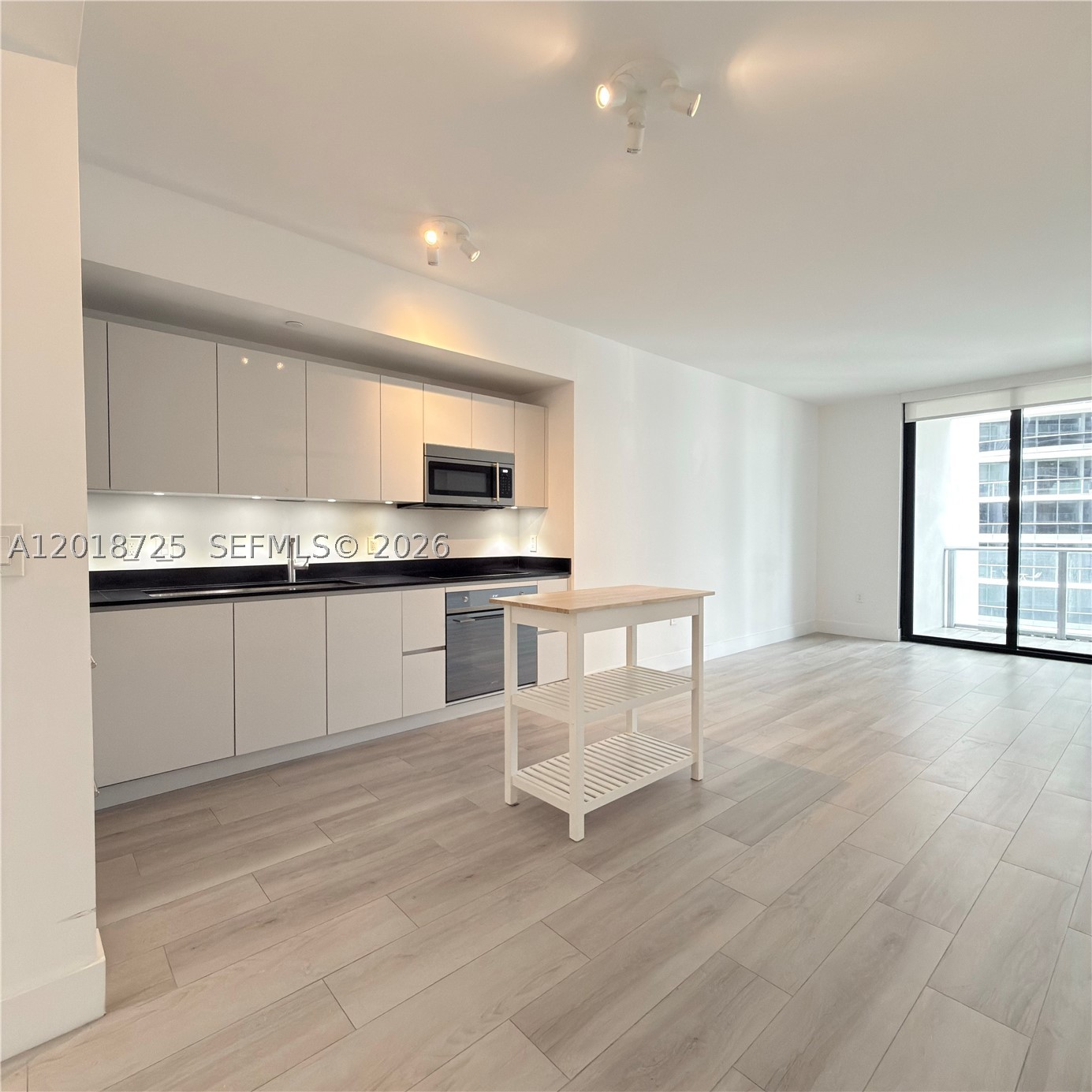 1010 Brickell Ave #2208, Miami FL 33131