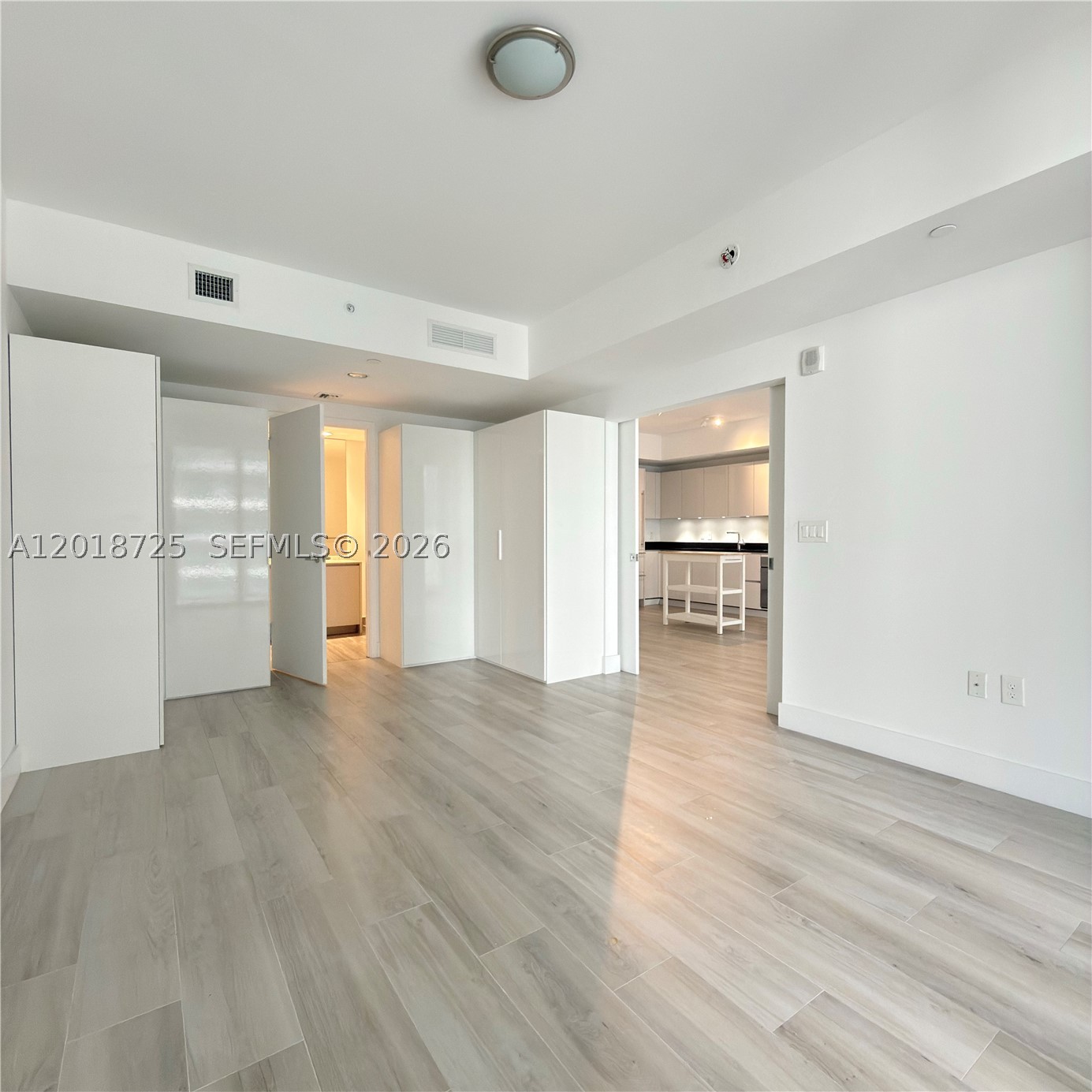 1010 Brickell Ave #2208, Miami FL 33131