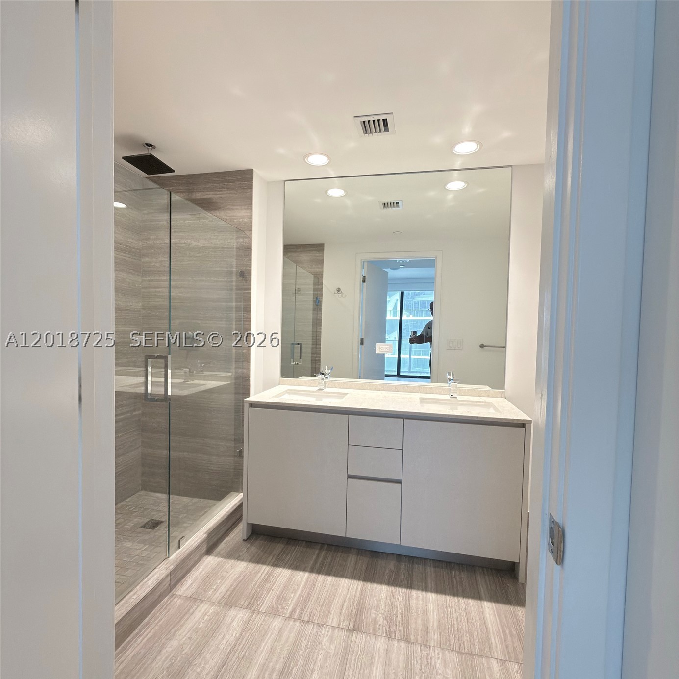 1010 Brickell Ave #2208, Miami FL 33131