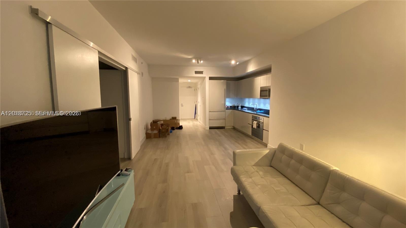 1010 Brickell Ave #2208, Miami FL 33131