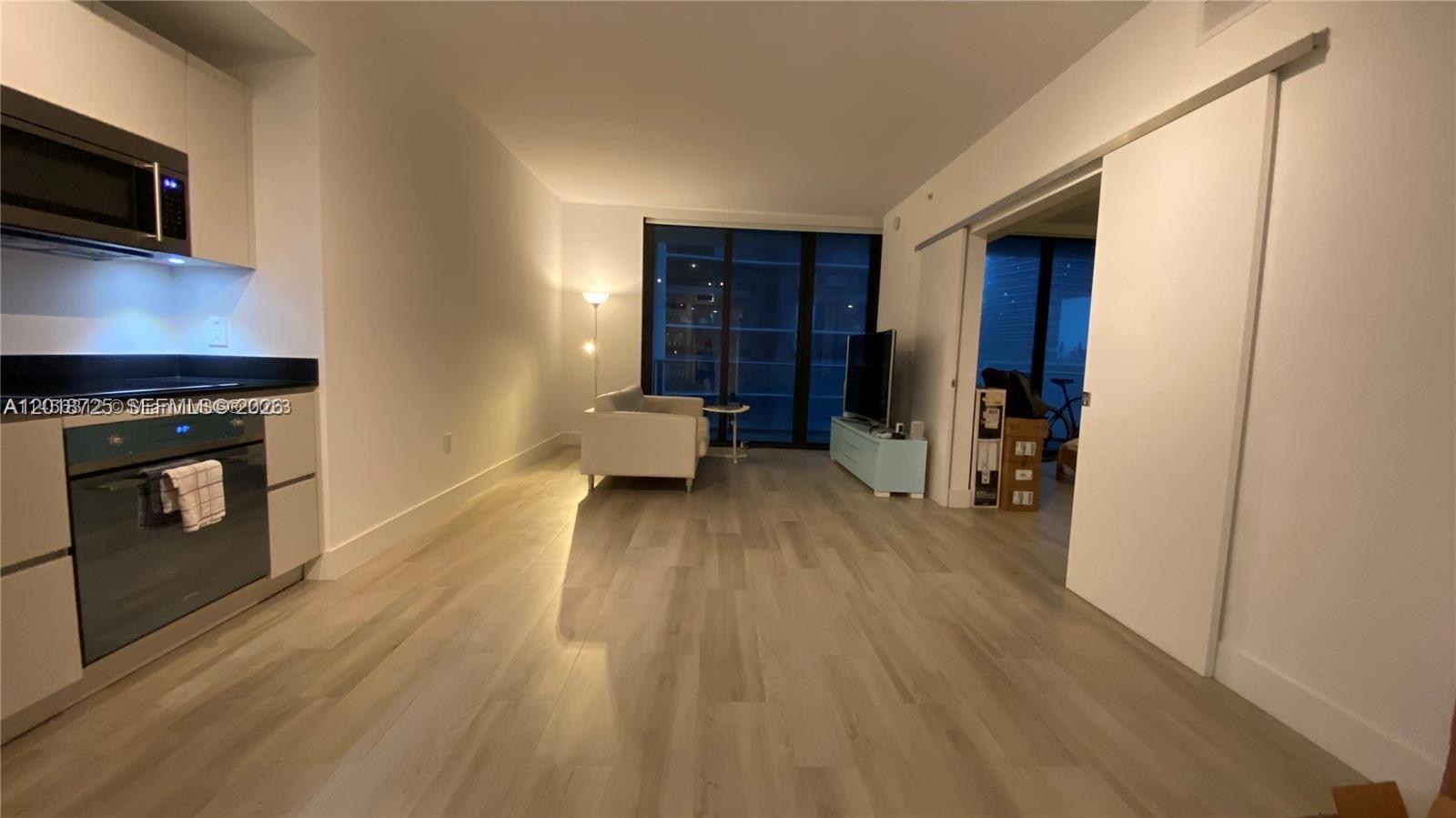 1010 Brickell Ave #2208, Miami FL 33131