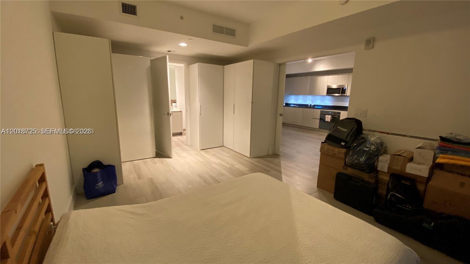 1010 Brickell Ave #2208, Miami FL 33131