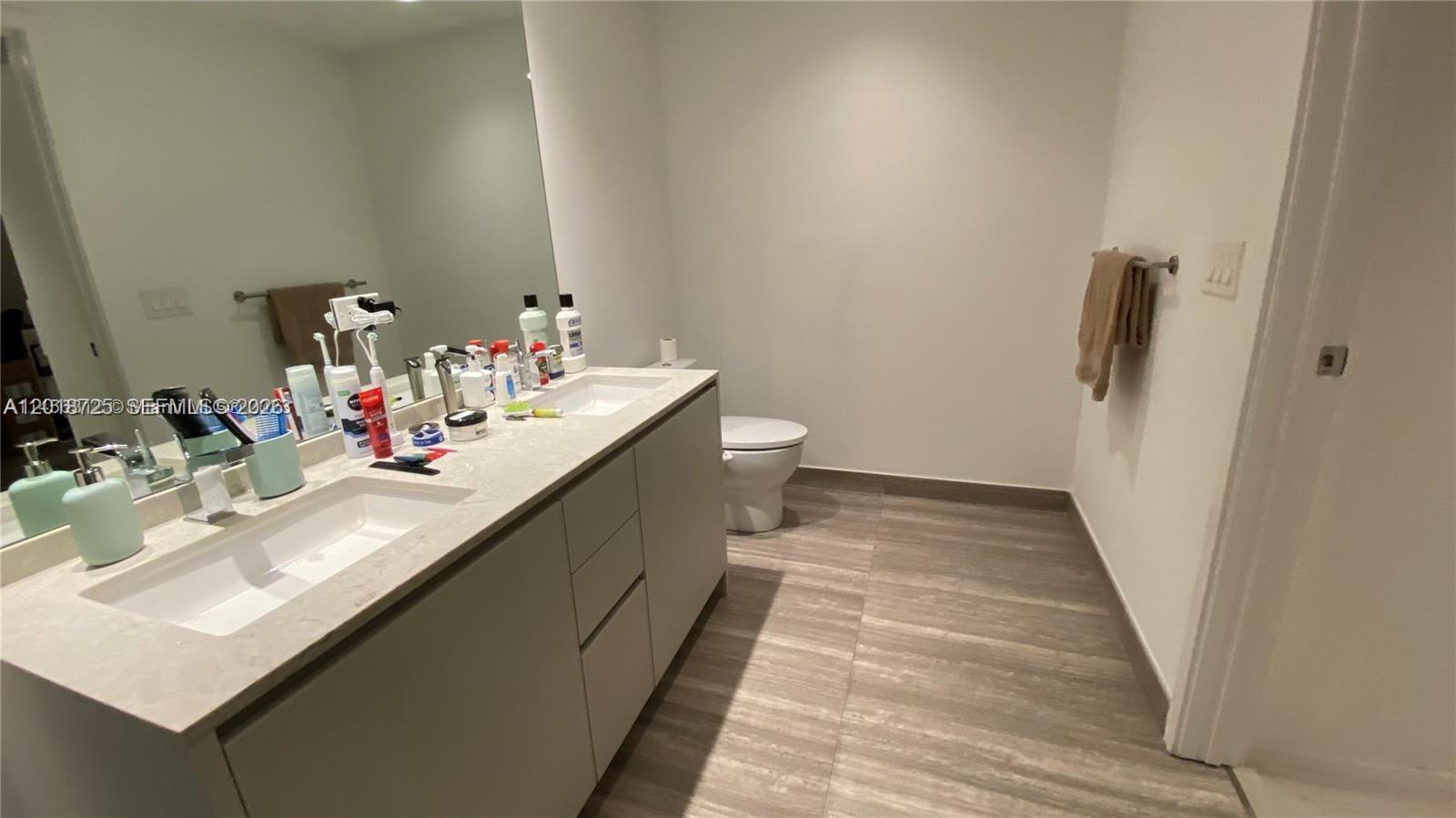 1010 Brickell Ave #2208, Miami FL 33131