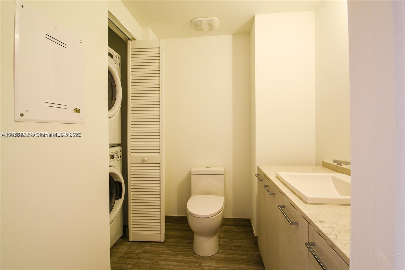 1010 Brickell Ave #2208, Miami FL 33131