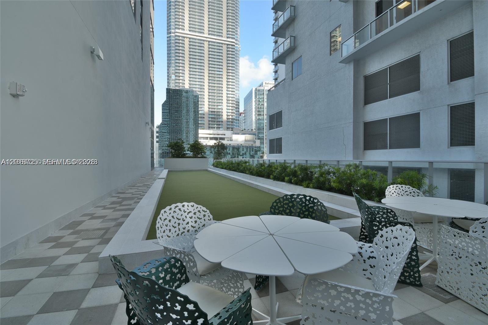 1010 Brickell Ave #2208, Miami FL 33131
