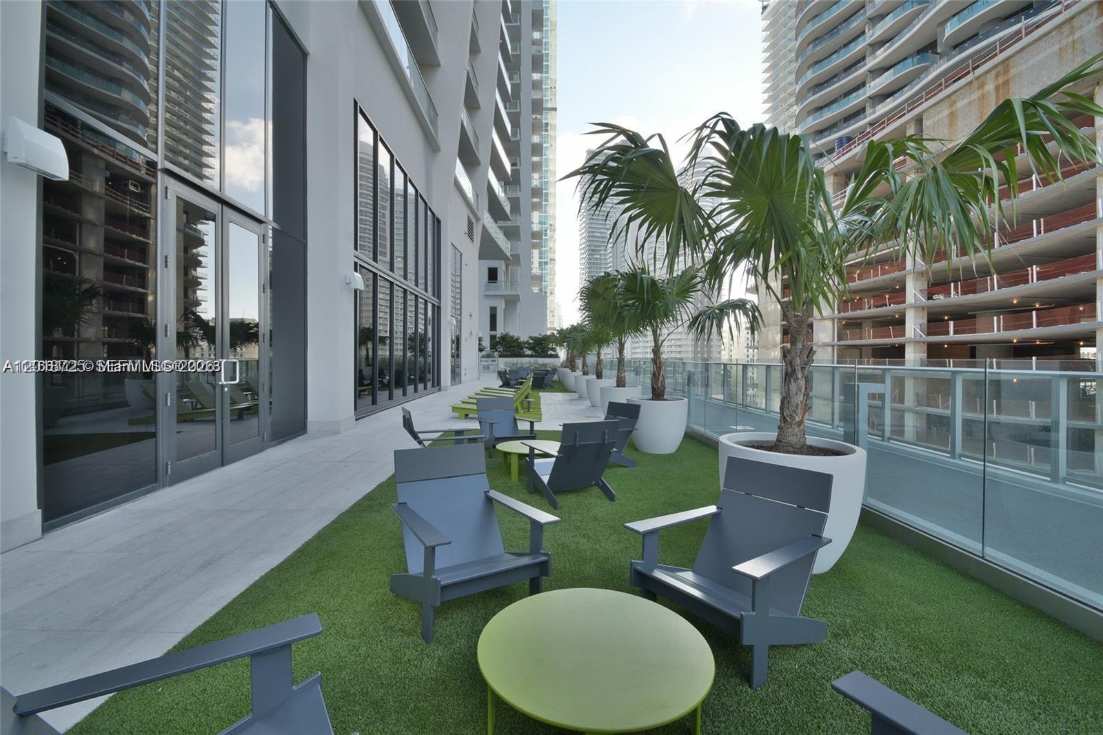 1010 Brickell Ave #2208, Miami FL 33131