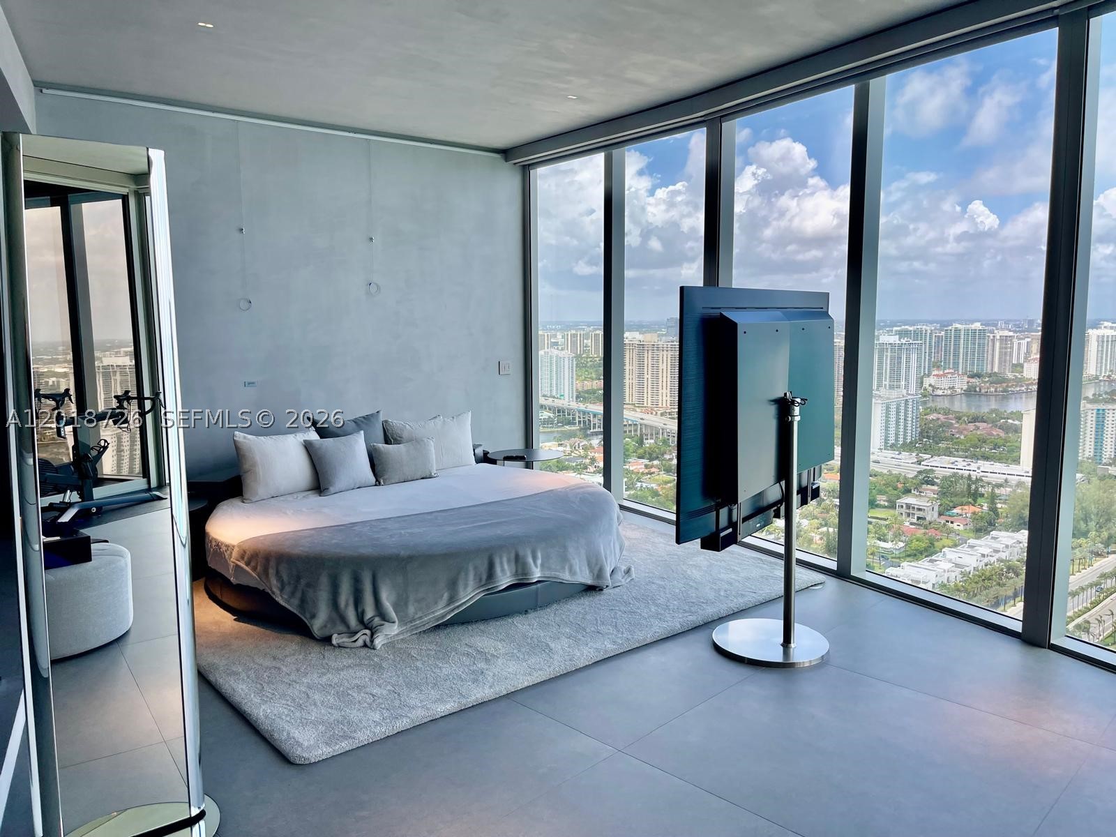 18555 Collins Ave #3705, Sunny Isles Beach FL 33160