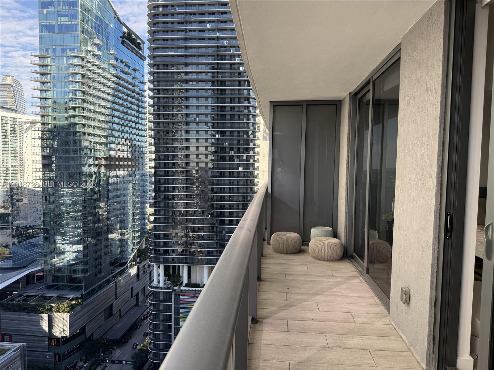 55 SW 9th St #2509, Miami FL 33130
