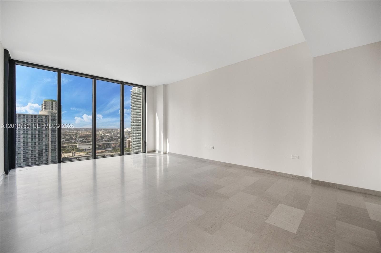 68 SE 6th St #2310, Miami FL 33131