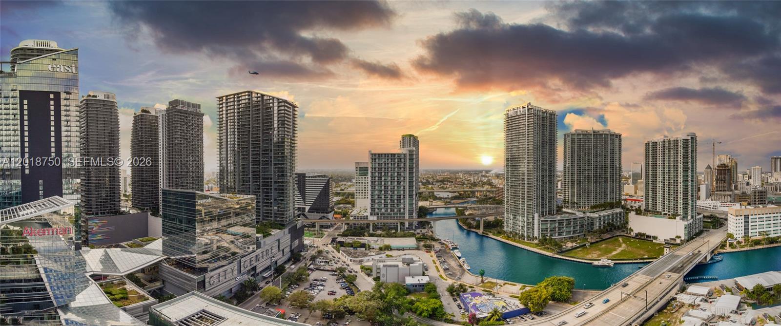 68 SE 6th St #2310, Miami FL 33131