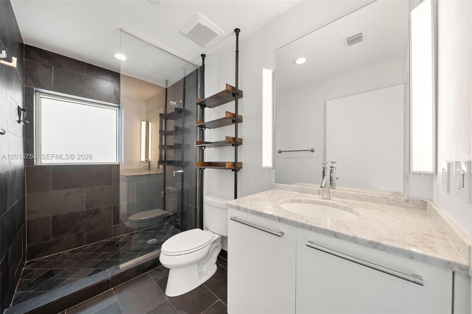 900 Biscayne Blvd #5602, Miami FL 33132