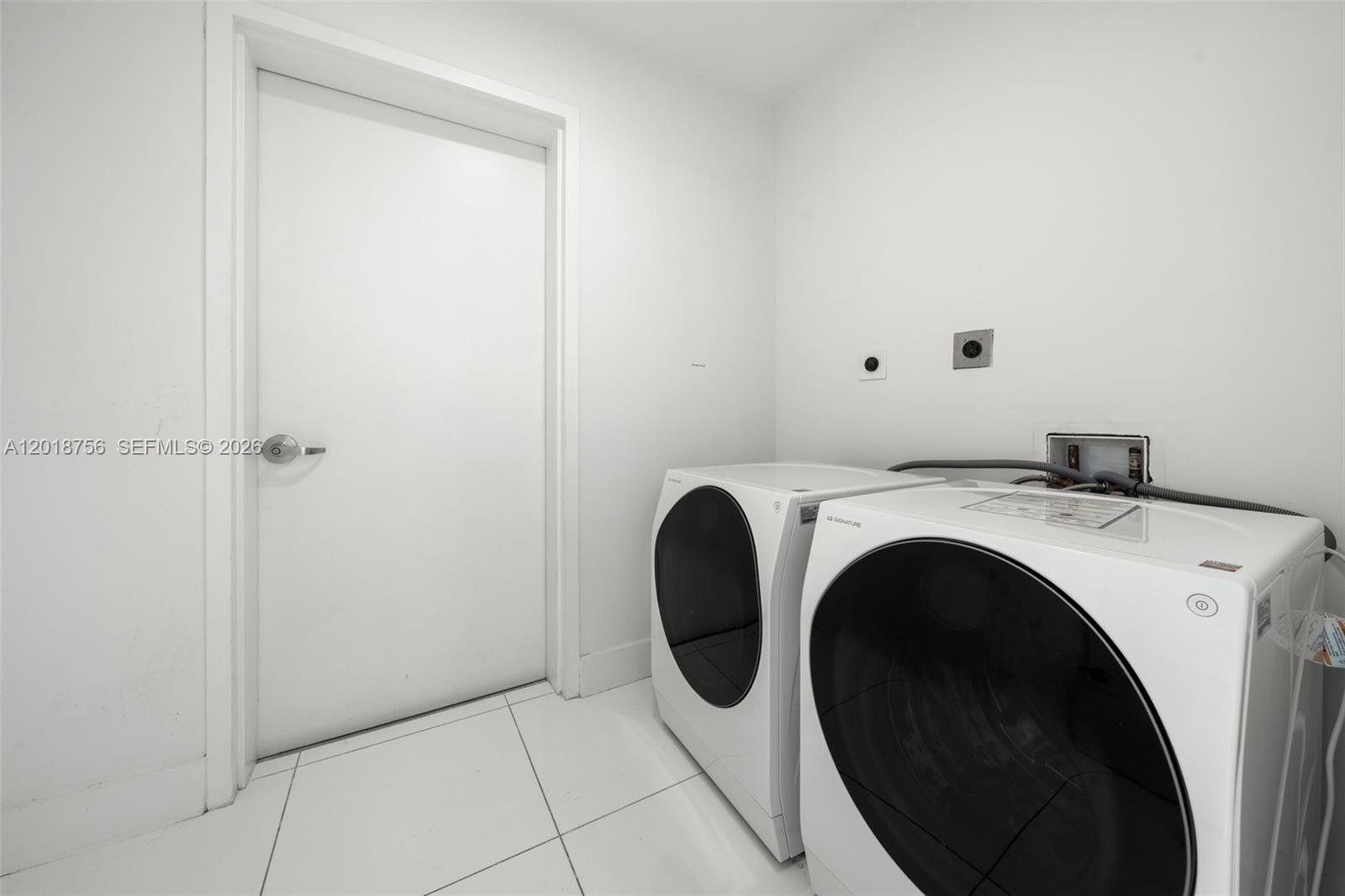 900 Biscayne Blvd #5602, Miami FL 33132