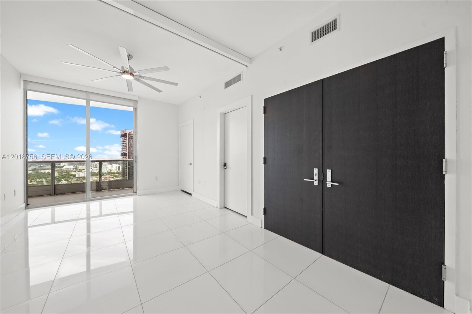 900 Biscayne Blvd #5602, Miami FL 33132
