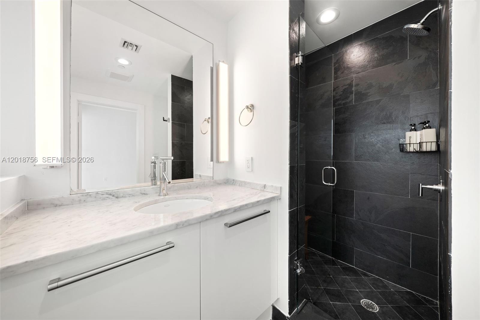 900 Biscayne Blvd #5602, Miami FL 33132