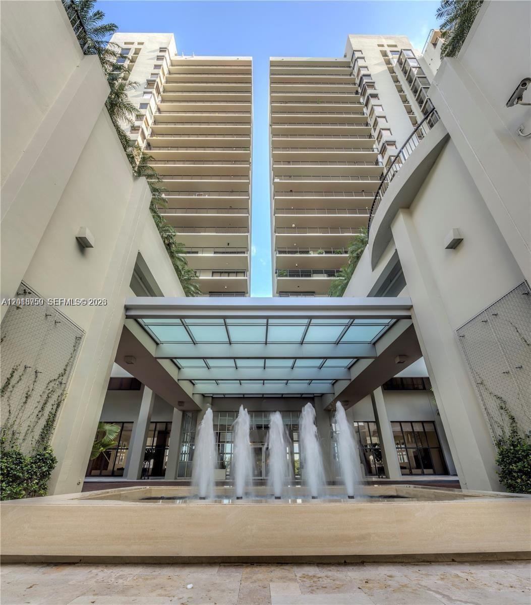 1000 Venetian Way #502, Miami FL 33139
