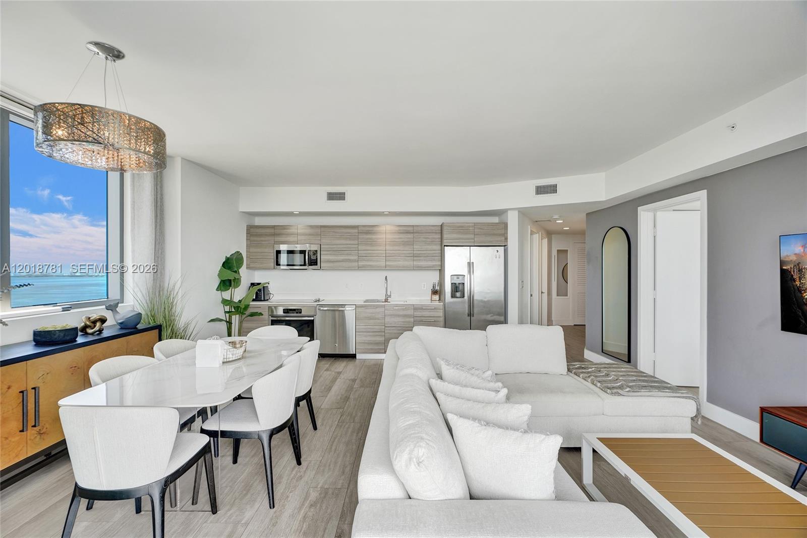121 NE 34th St #2809, Miami FL 33137
