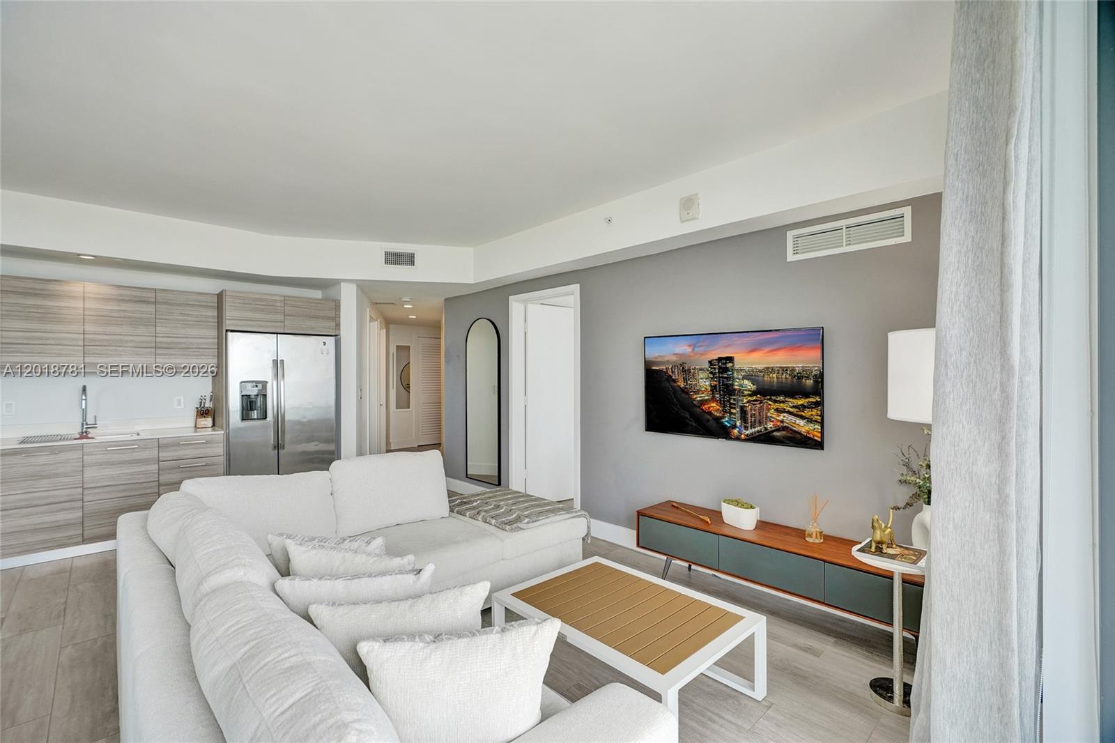 121 NE 34th St #2809, Miami FL 33137
