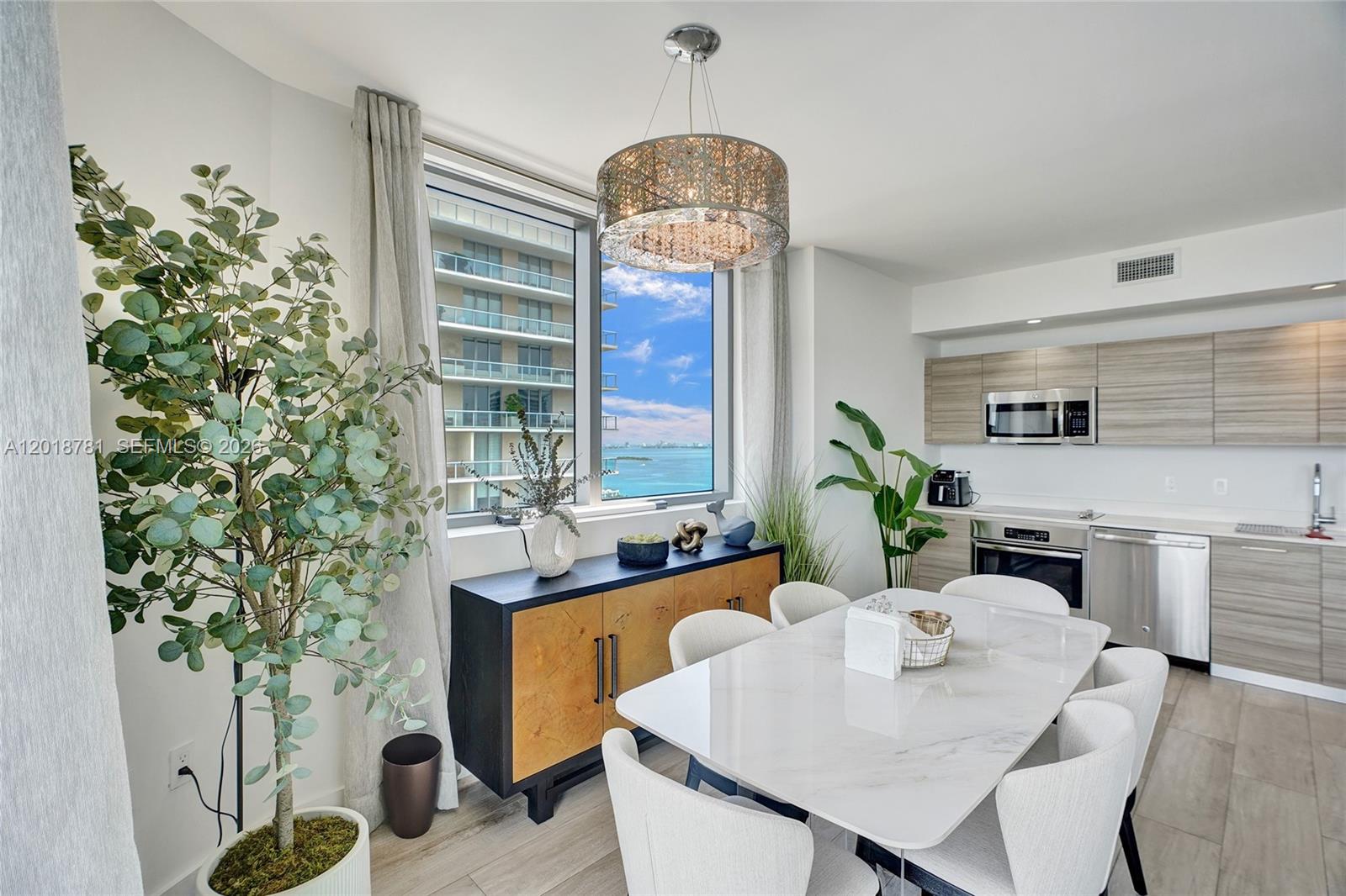 121 NE 34th St #2809, Miami FL 33137