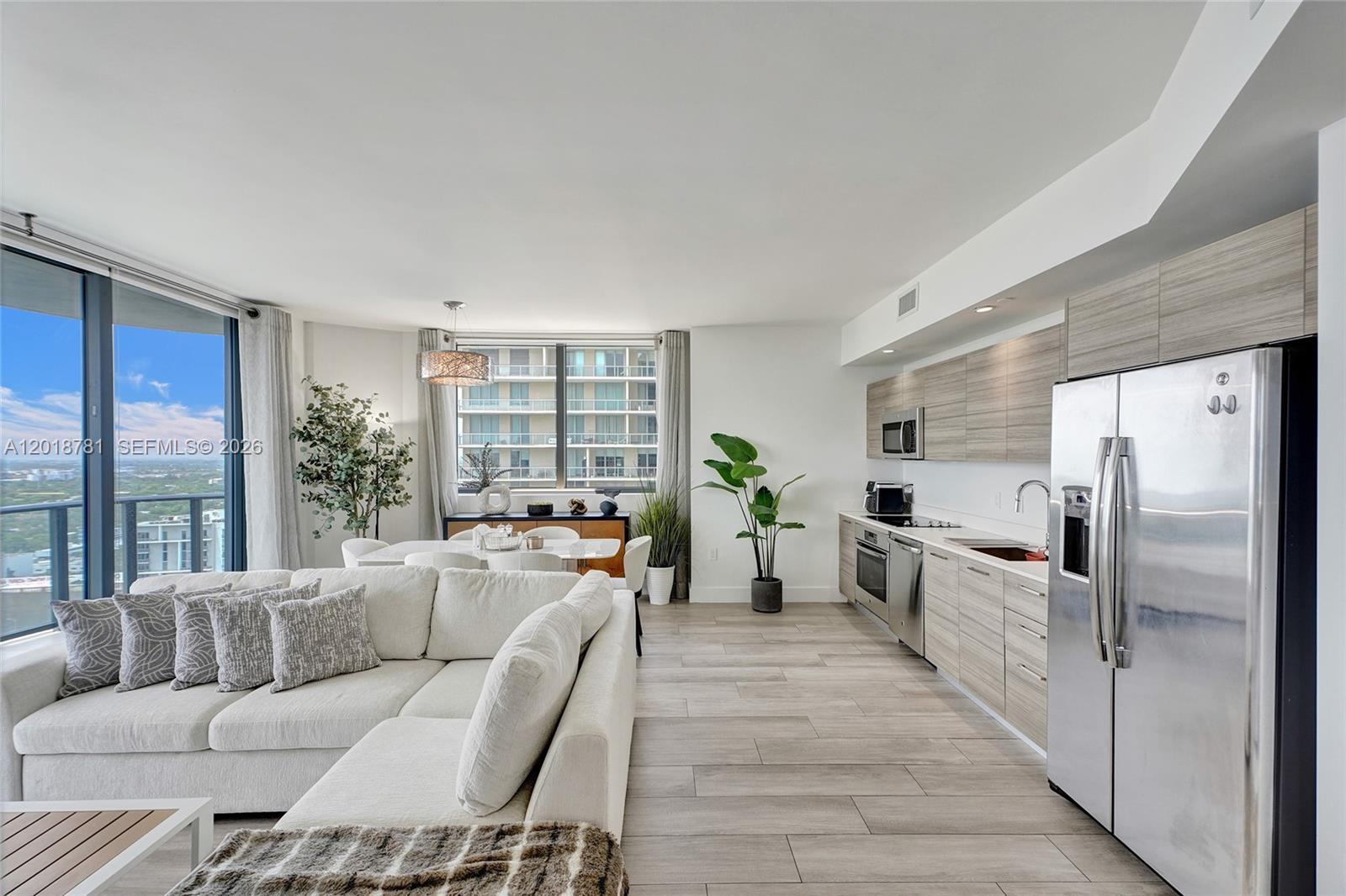 121 NE 34th St #2809, Miami FL 33137