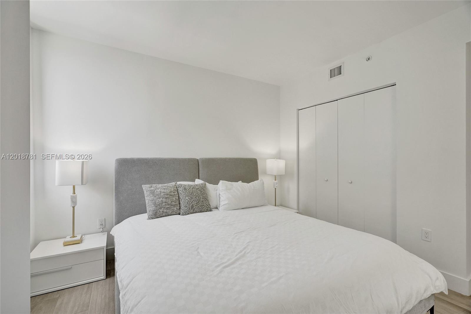121 NE 34th St #2809, Miami FL 33137