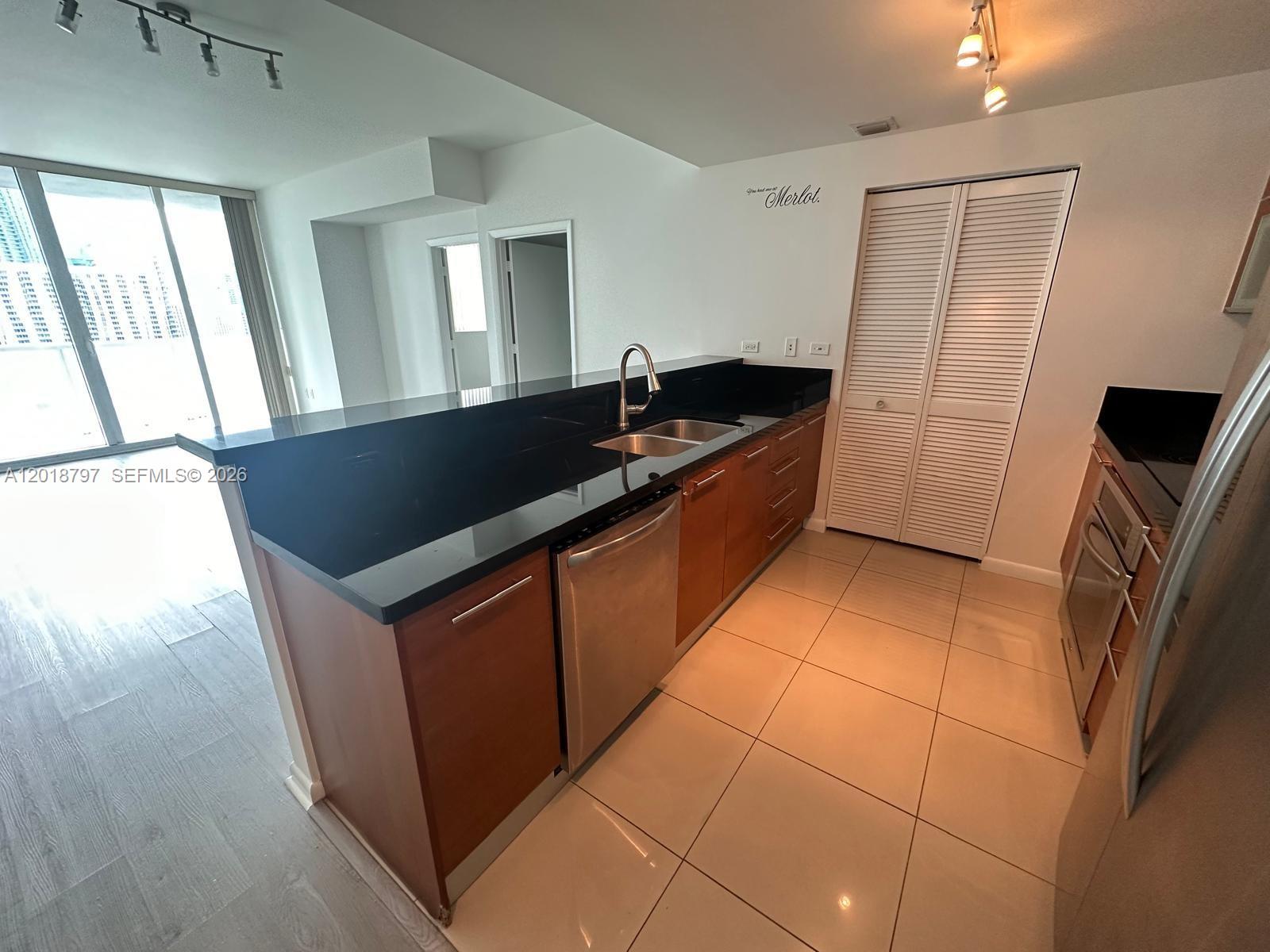244 Biscayne Blvd #1910, Miami FL 33132