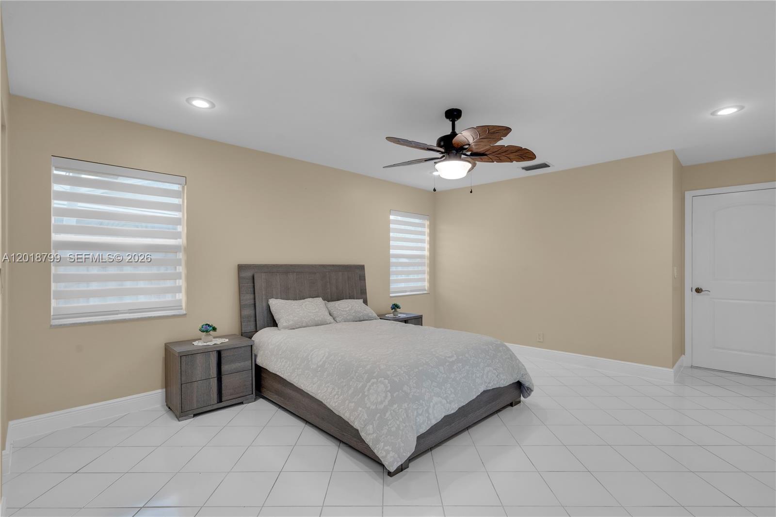 7817 Sunflower Dr, Margate FL 33063