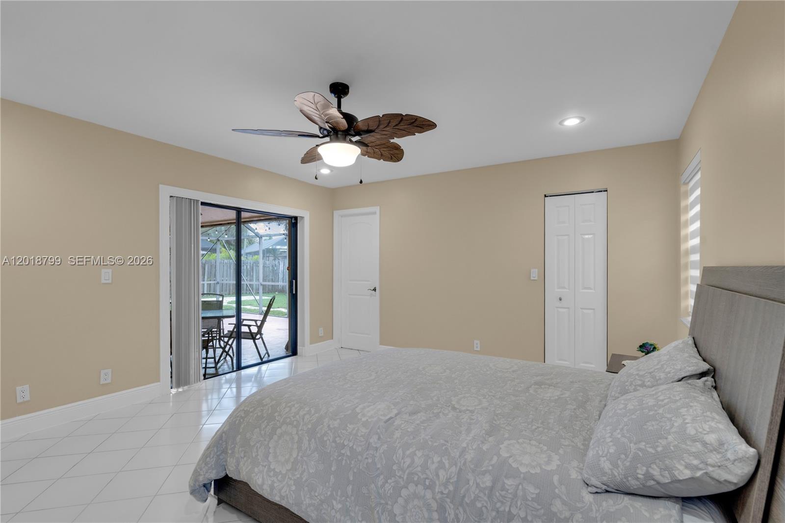 7817 Sunflower Dr, Margate FL 33063