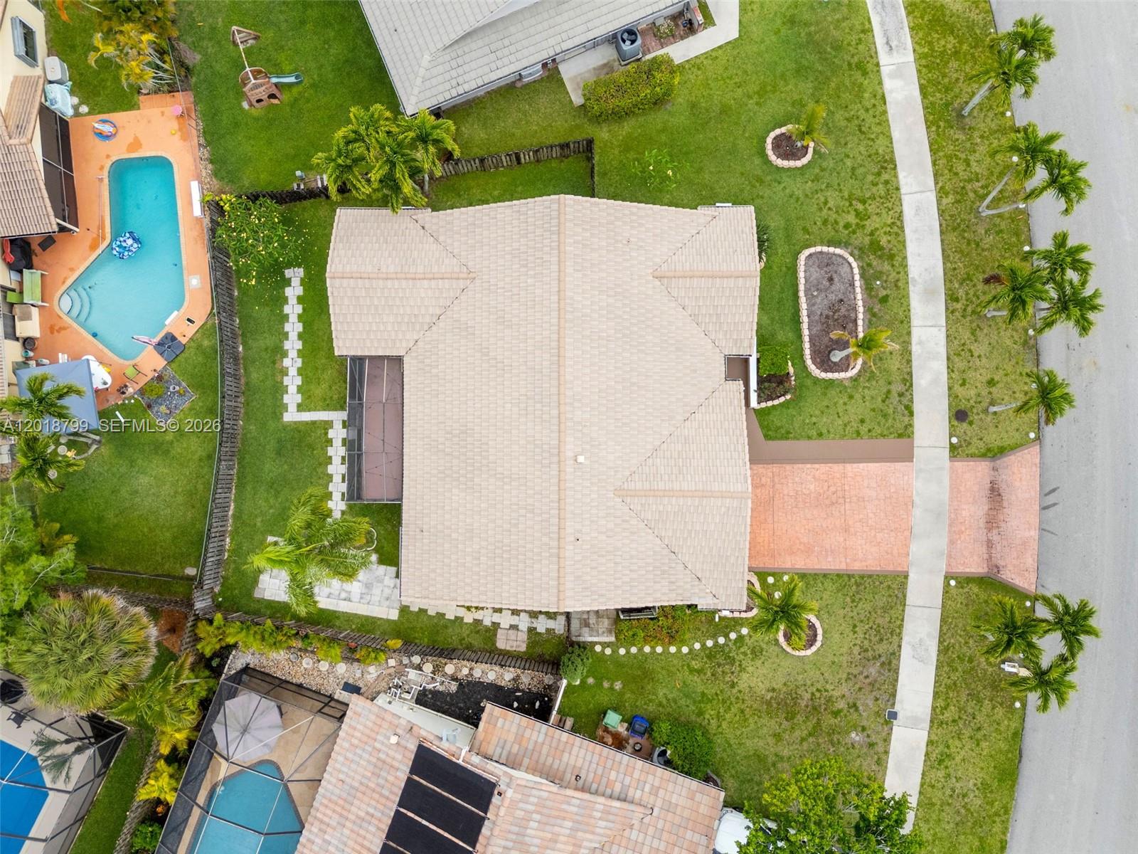 7817 Sunflower Dr, Margate FL 33063