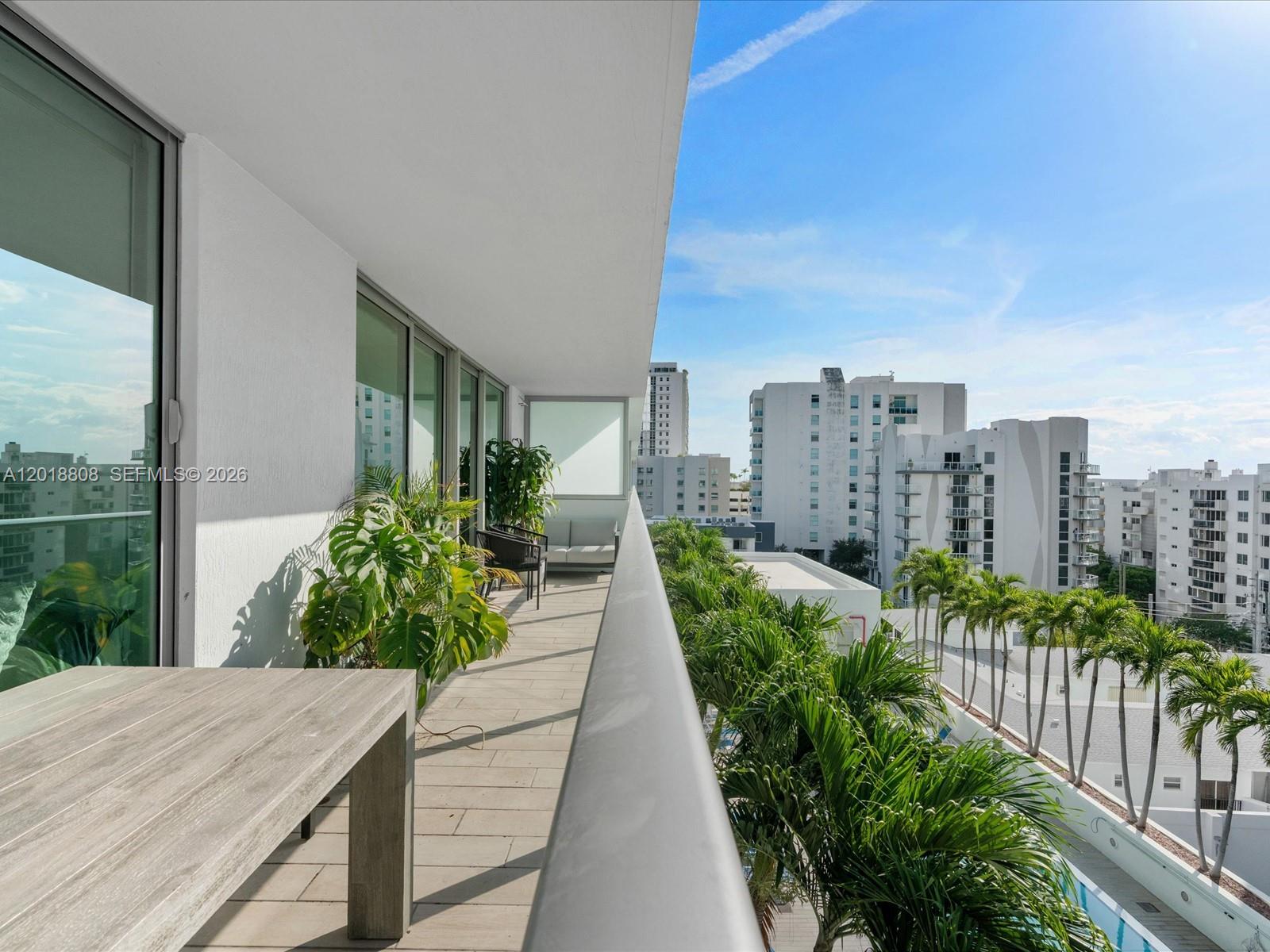 Miami FL 33129 - A12018808