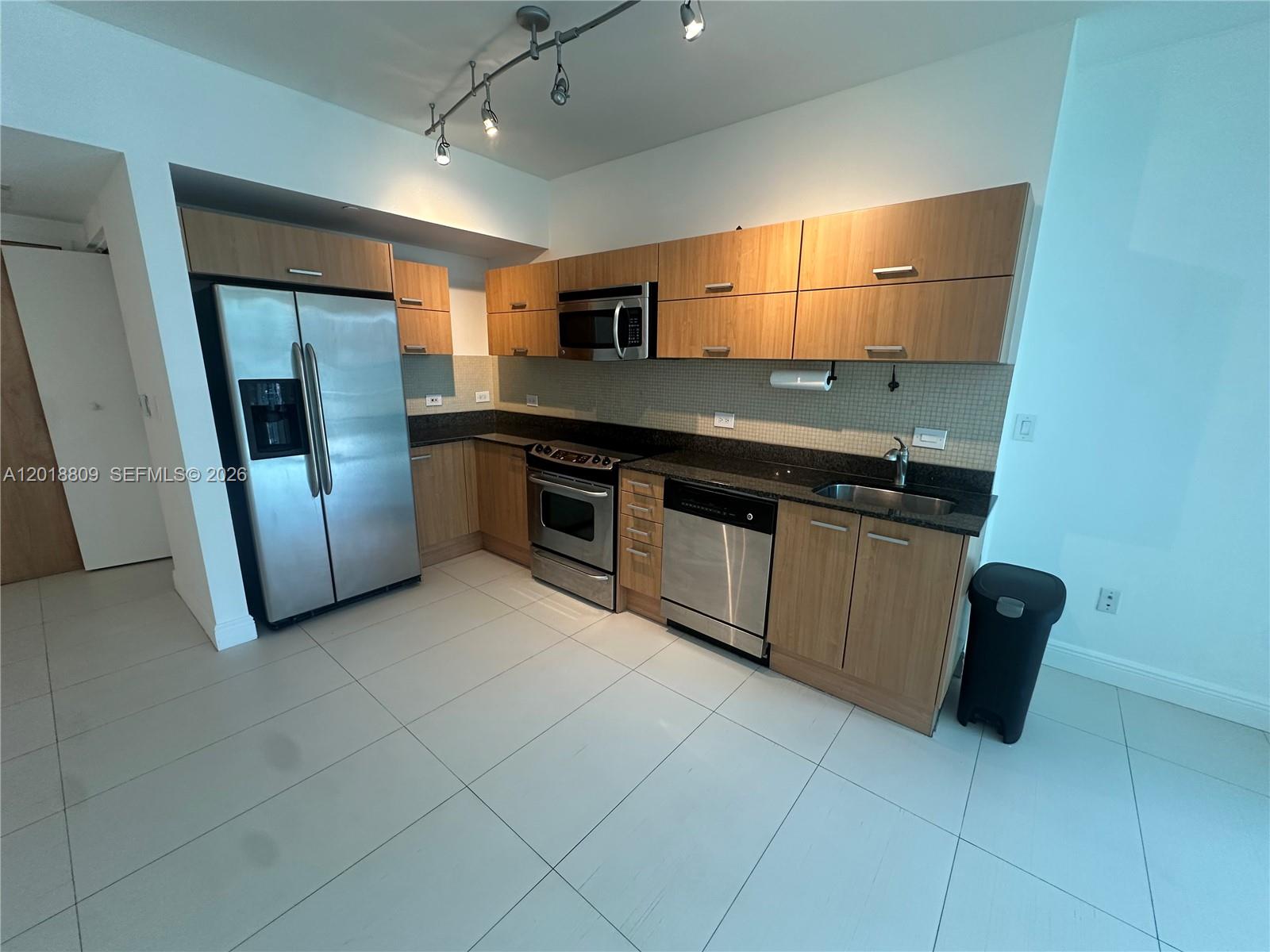 350 S Miami Ave #2008, Miami FL 33130