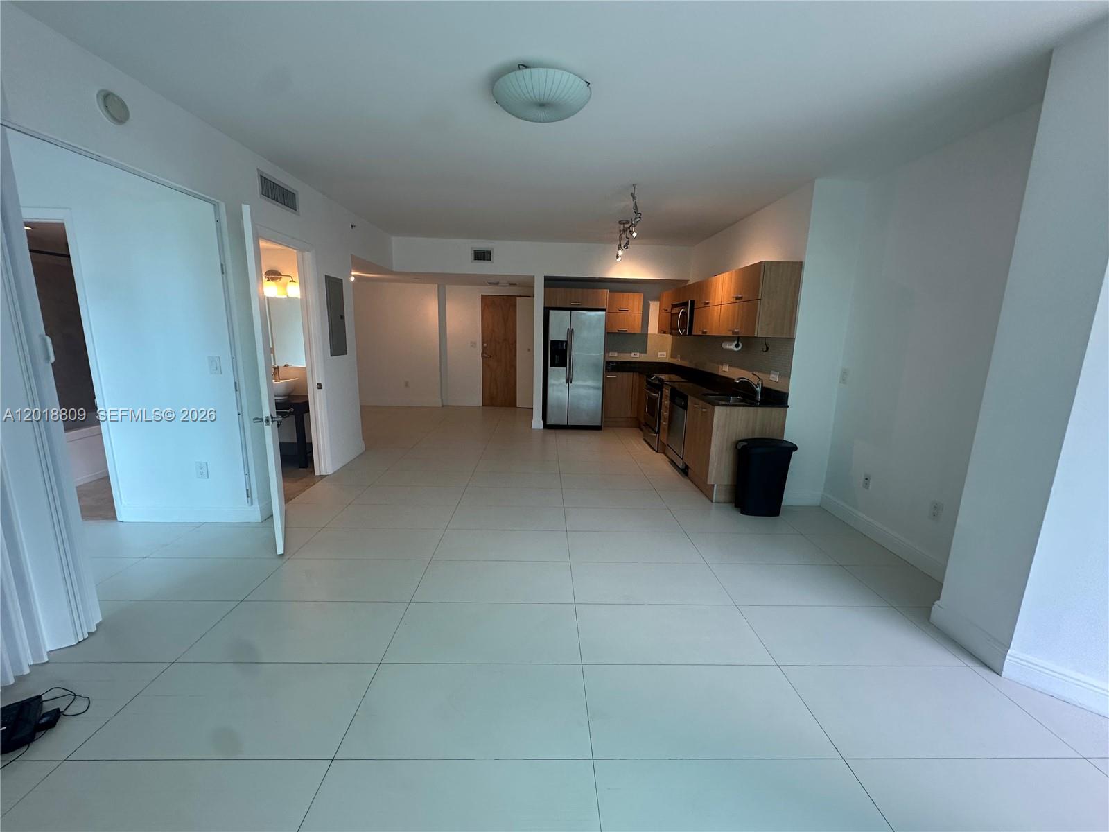 350 S Miami Ave #2008, Miami FL 33130