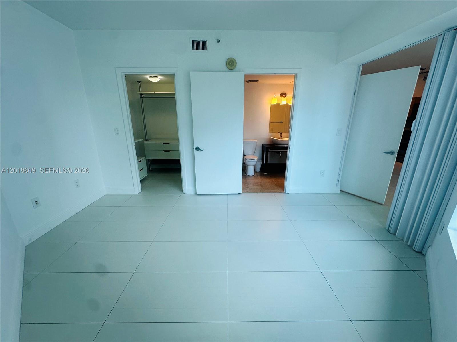 350 S Miami Ave #2008, Miami FL 33130