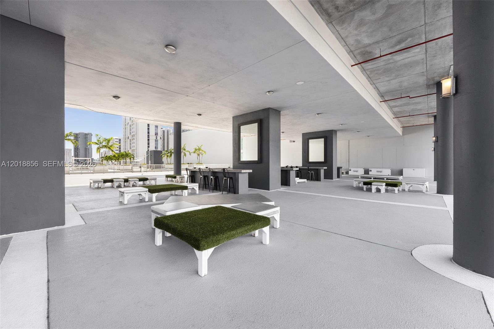 690 SW 1st Ct #PHI10, Miami FL 33130